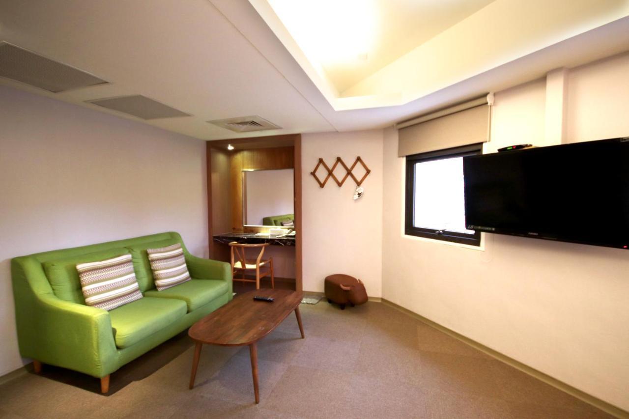 Meci Hotel Hualien City Exterior photo